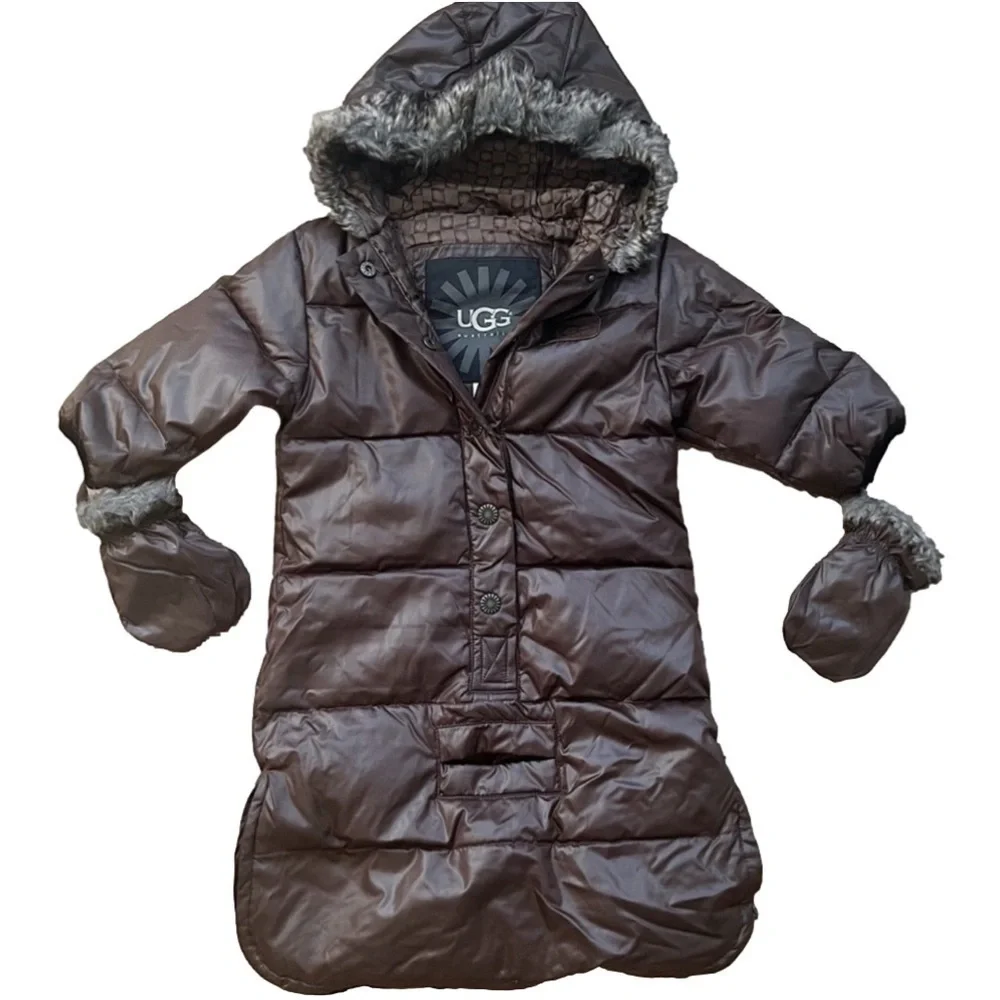 UGG Baby Snowsuit Tohono Bunting Sleeping Bag sz. 0-6 mos